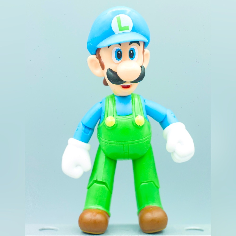 Jakks Nintendo Articulated Super Mario ‘Ice Luigi’ 4" Action Figure